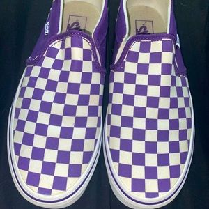 Vans checkered purple & white